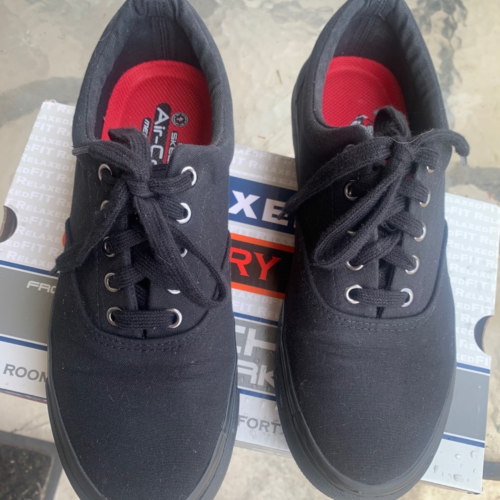 Skechers slip resistant work shoes